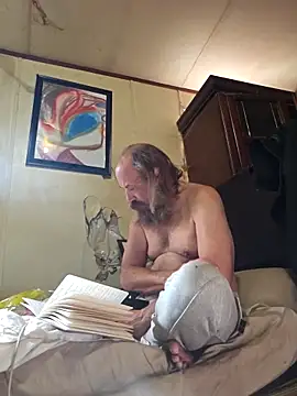 Snapshot of Beyond1978 chatting on 10.24.25 Beyond1978 online show from 10.24.25