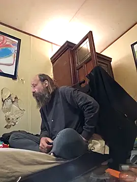 Snapshot of Beyond1978 chatting on 11.05.25 Beyond1978 online show from 11.05.25