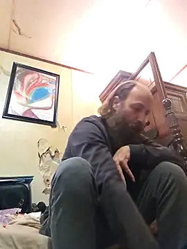 Snapshot of Beyond1978 chatting on 11.06.25 Beyond1978 online show from 11.06.25