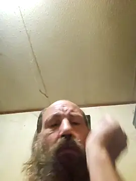 Snapshot of Beyond1978 chatting on 11.07.25 Beyond1978 online show from 11.07.25