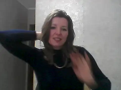 Snapshot of VselenaSun402 chatting on 12.15.24 VselenaSun402 online show from 12.15.24
