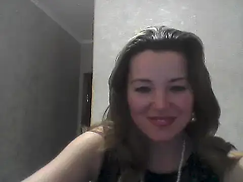 Snapshot of VselenaSun402 chatting on 12.31.24 VselenaSun402 online show from 12.31.24
