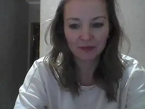 Snapshot of VselenaSun402 chatting on 01.06.25 VselenaSun402 online show from 01.06.25
