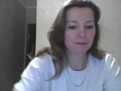 Snapshot of VselenaSun402 chatting on 01.06.25 VselenaSun402 online show from 01.06.25