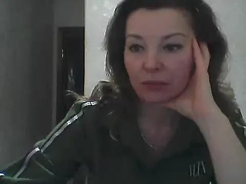 Snapshot of VselenaSun402 chatting on 01.08.25 VselenaSun402 online show from 01.08.25