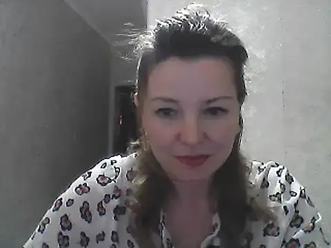 Snapshot of VselenaSun402 chatting on 01.10.25 VselenaSun402 online show from 01.10.25