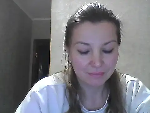 Snapshot of VselenaSun402 chatting on 01.11.25 VselenaSun402 online show from 01.11.25