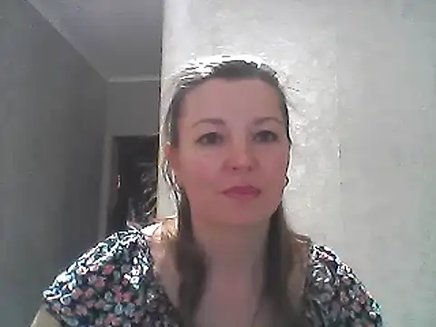 Snapshot of VselenaSun402 chatting on 01.12.25 VselenaSun402 online show from 01.12.25