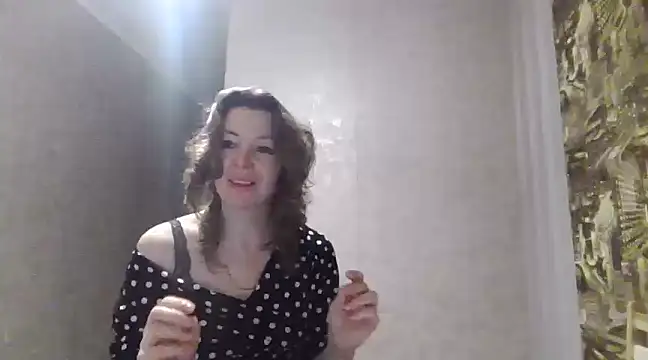 Snapshot of VselenaSun402 chatting on 01.28.25 VselenaSun402 online show from 01.28.25