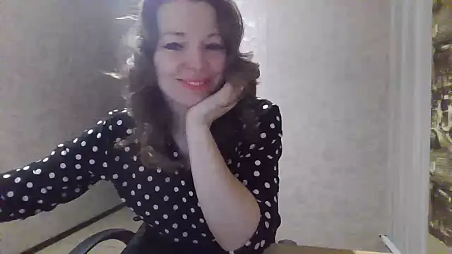 Snapshot of VselenaSun402 chatting on 02.01.25 VselenaSun402 online show from 02.01.25