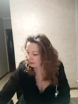 Snapshot of VselenaSun402 chatting on 03.02.25 VselenaSun402 online show from 03.02.25