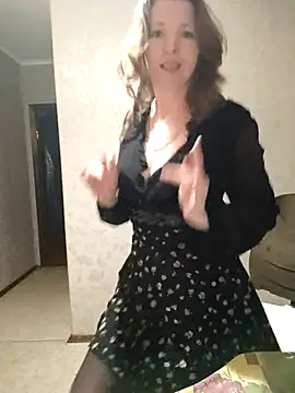Snapshot of VselenaSun402 chatting on 03.16.25 VselenaSun402 online show from 03.16.25