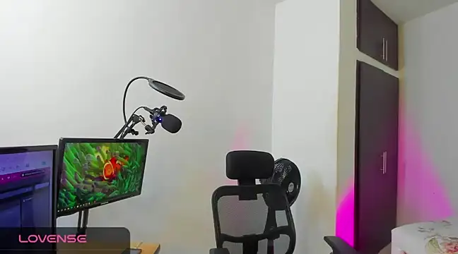 Zaya Smith online show from 01.08.25