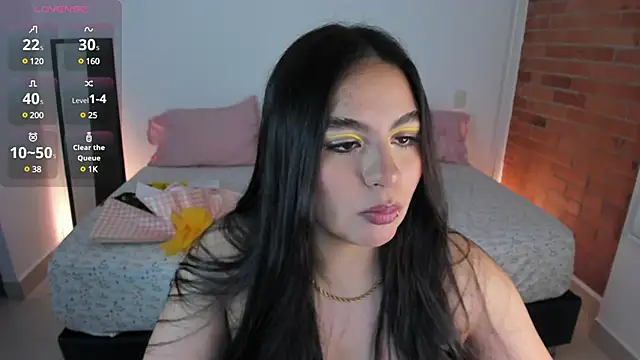 charlotte blass online show from 03.22.25