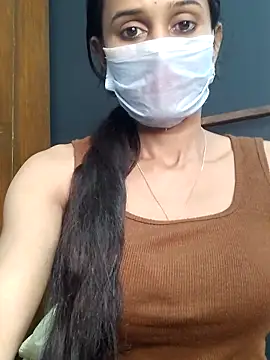 Snapshot of Oleevia chatting on 02.04.26 Oleevia online show from 02.04.26