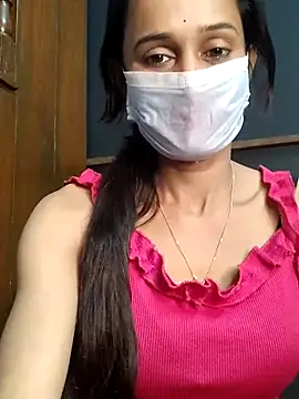 Snapshot of Oleevia chatting on 02.07.26 Oleevia online show from 02.07.26