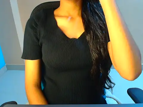 Snapshot of Chandani-Love chatting on 04.27.26 Chandani-Love online show from 04.27.26