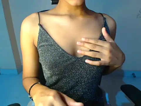 Snapshot of Chandani-Love chatting on 04.28.26 Chandani-Love online show from 04.28.26