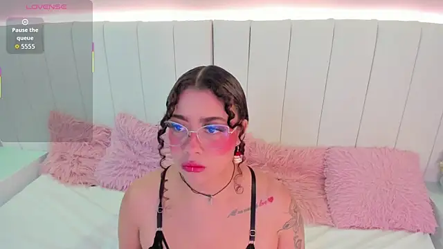 antonelllepiercee online show from 03.30.26