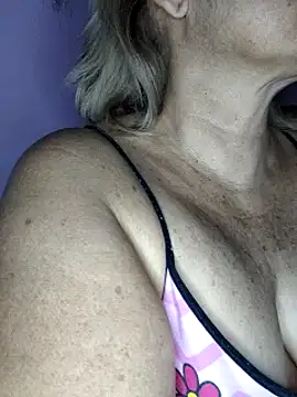 Kasandra Ho online show from 12.26.24