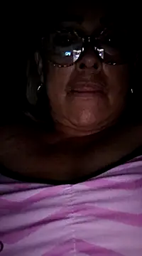 Kasandra Ho online show from 01.05.25