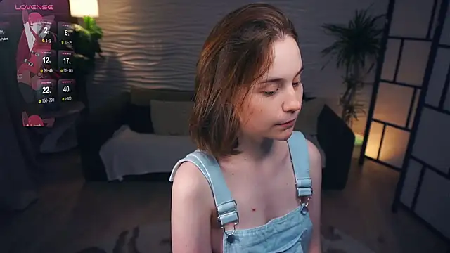 Snapshot of EditaBumford chatting on 03.07.25 EditaBumford online show from 03.07.25