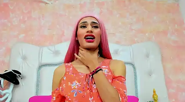 NahomiWhitel online show from 01.16.25