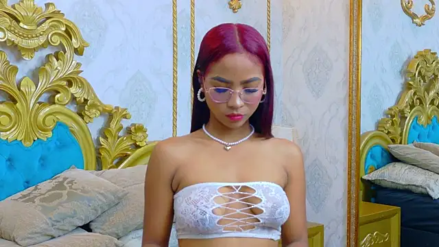 Snapshot of LucyLeah chatting on 10.27.25 LucyLeah online show from 10.27.25