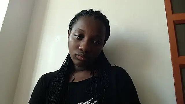 Snapshot of kharoll chatting on 06.21.26 kharoll online show from 06.21.26