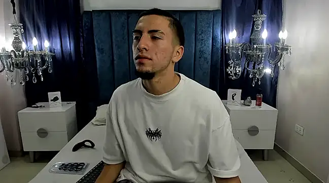 King Dante  online show from 02.01.25