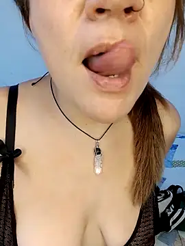 Skylar-Vox- online show from 02.27.25