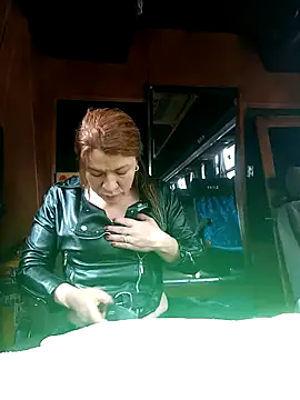 Skylar-Vox- online show from 03.17.25