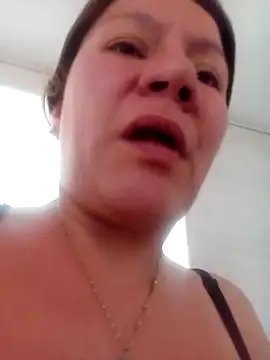 Snapshot of Skylar-Vox- chatting on 10.23.25 Skylar-Vox- online show from 10.23.25