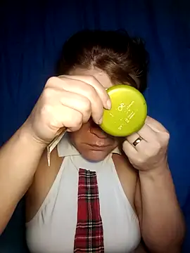 Snapshot of Skylar-Vox- chatting on 10.31.25 Skylar-Vox- online show from 10.31.25