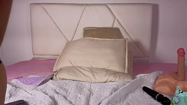 agatha 97  online show from 10.12.25