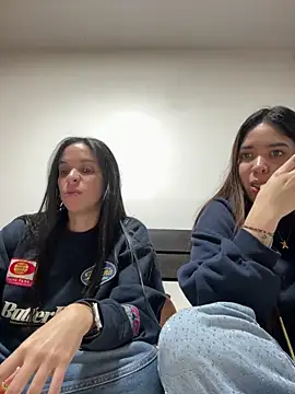 Snapshot of daniniescobarr chatting on 03.03.26 daniniescobarr online show from 03.03.26