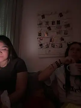 daniniescobarr online show from 03.21.26