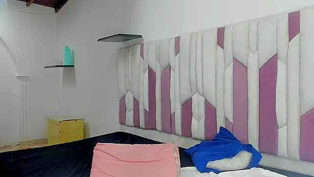 mia stanfort online show from 01.10.25