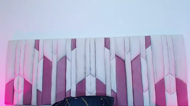 mia stanfort online show from 10.12.25