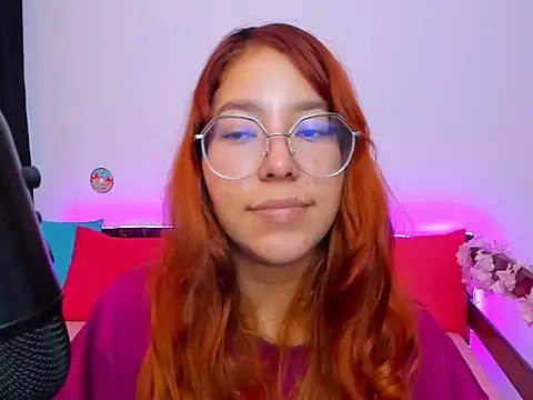  Moon Johnson online show from 09.21.25