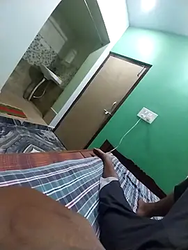 Snapshot of sudhastriper chatting on 10.28.25 sudhastriper online show from 10.28.25