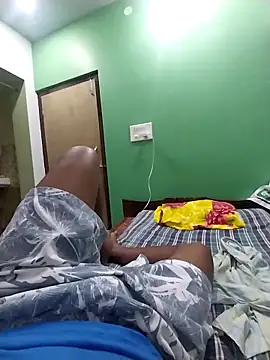 Snapshot of sudhastriper chatting on 11.02.25 sudhastriper online show from 11.02.25