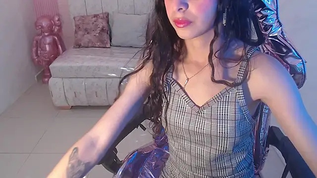 paris sub1  online show from 02.01.25