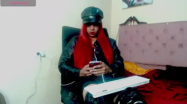 Angiee Ts online show from 02.04.25
