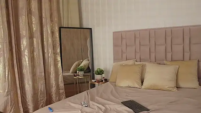 GabyRios online show from 02.26.25