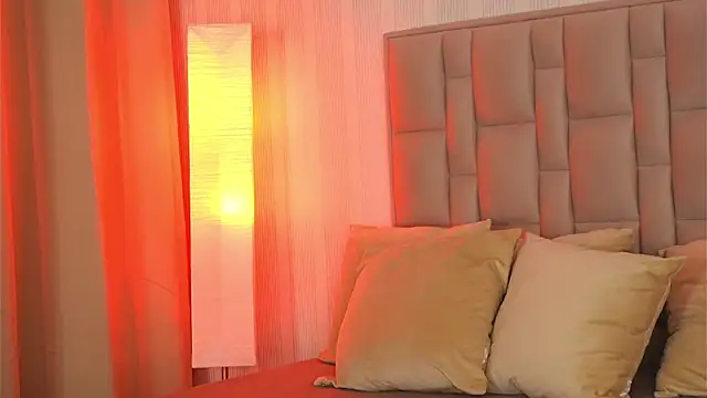 Snapshot of GabyRios chatting on 02.20.26 GabyRios online show from 02.20.26