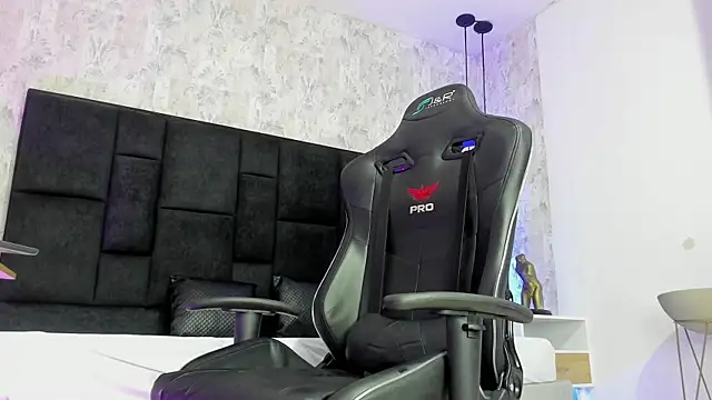 GabrielaBlake  online show from 03.17.25