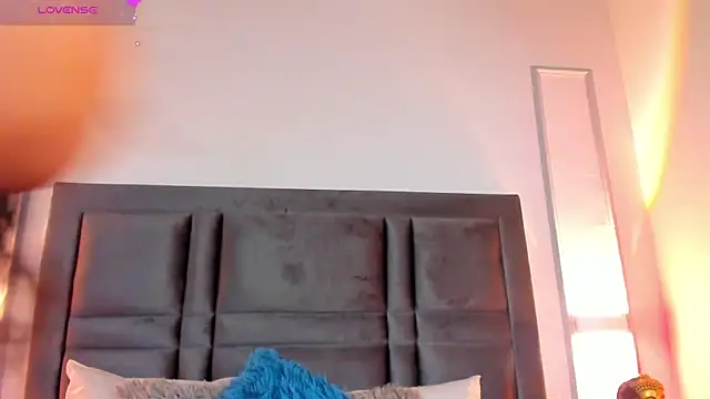 EmmaBecket2 online show from 02.20.25