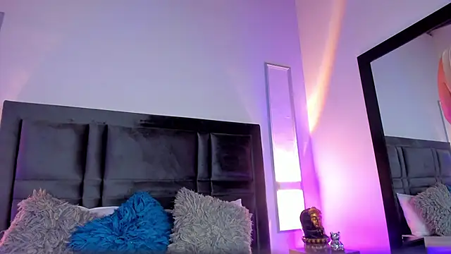 EmmaBecket2 online show from 03.14.25