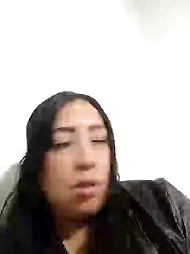 Snapshot of samanta_owenss chatting on 12.25.24 samanta owenss online show from 12.25.24